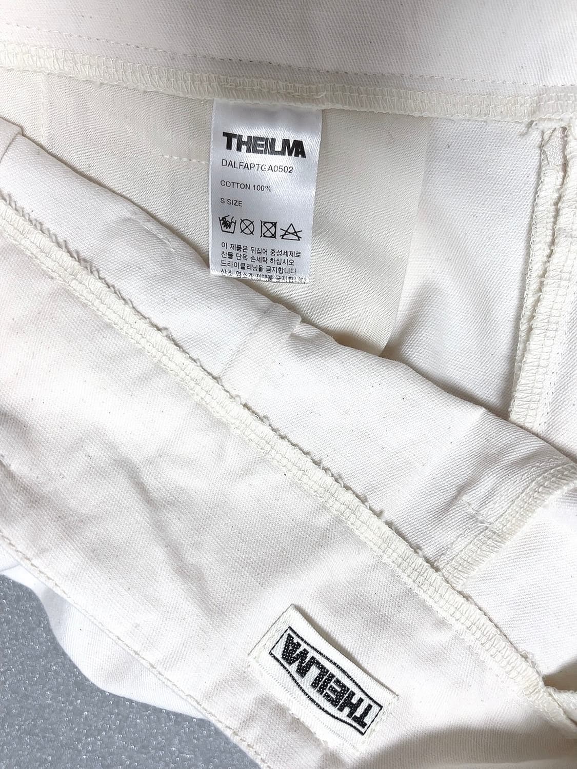 더일마 페인티드 핀턱 팬츠 상품이미지6