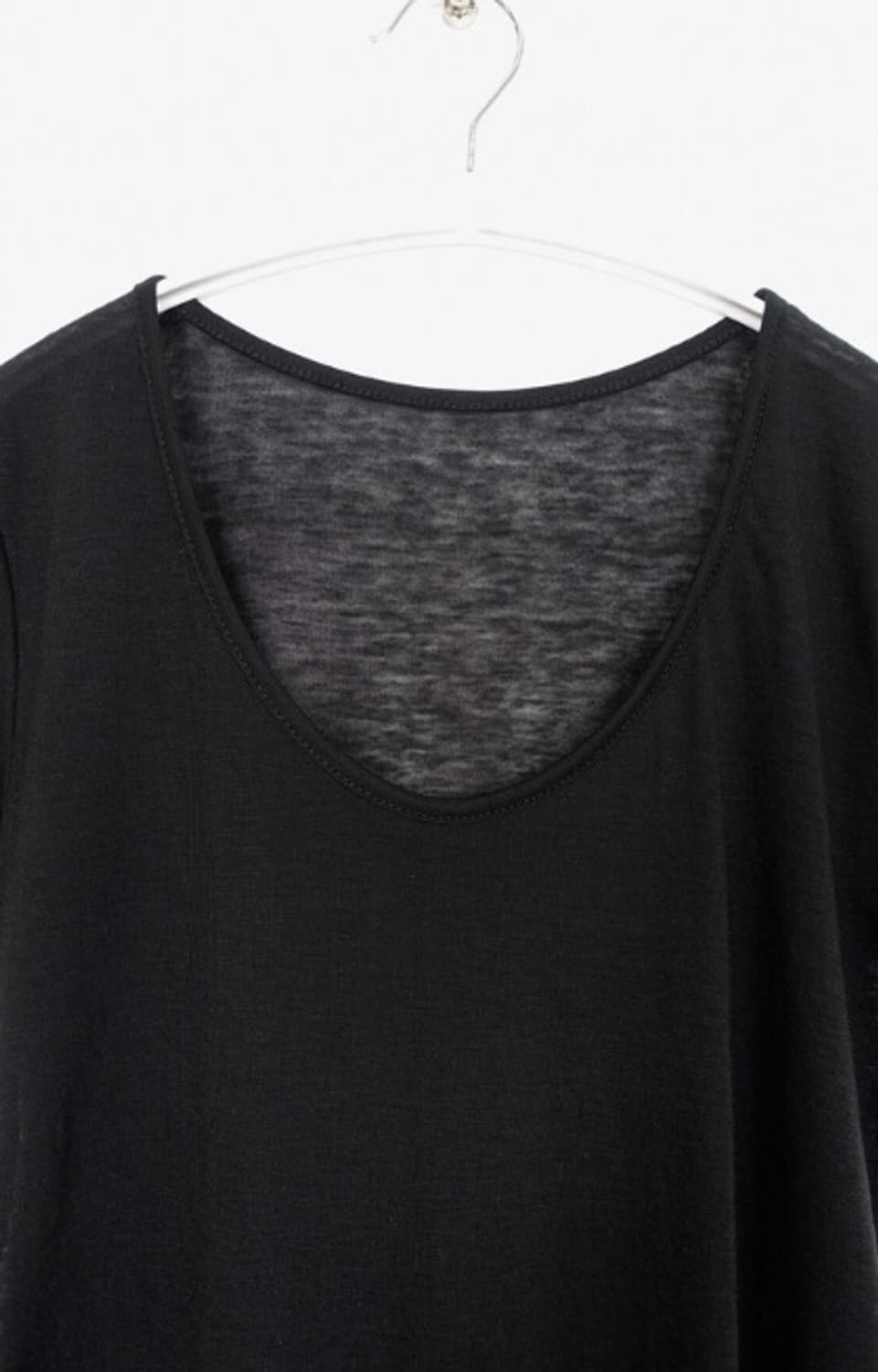 faerie cutting U neck half top black 상품이미지3