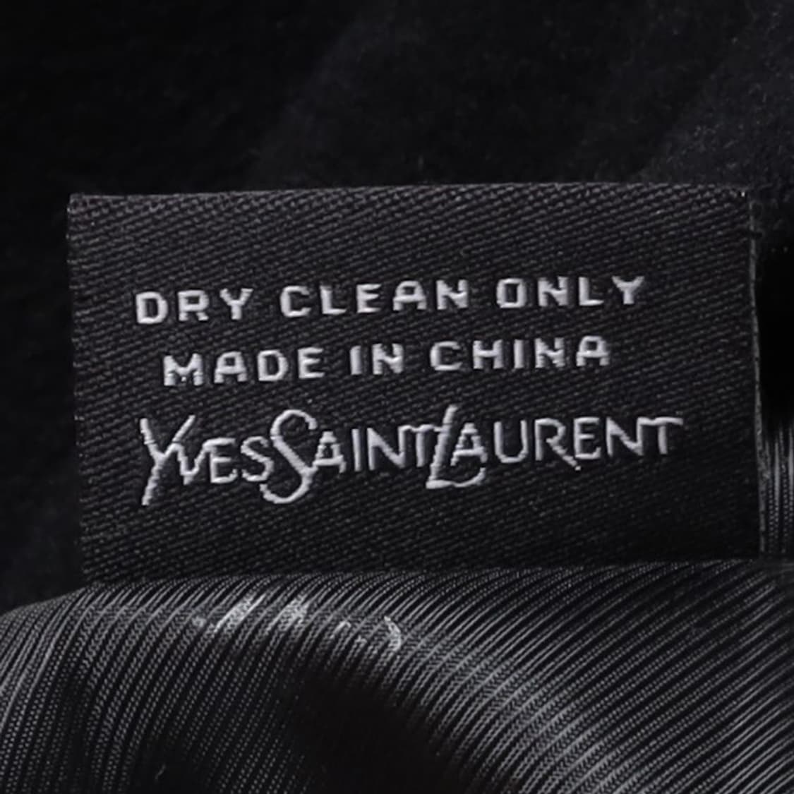 입생로랑 YvesSaintLaurent Wool Single Coat
 상품이미지9