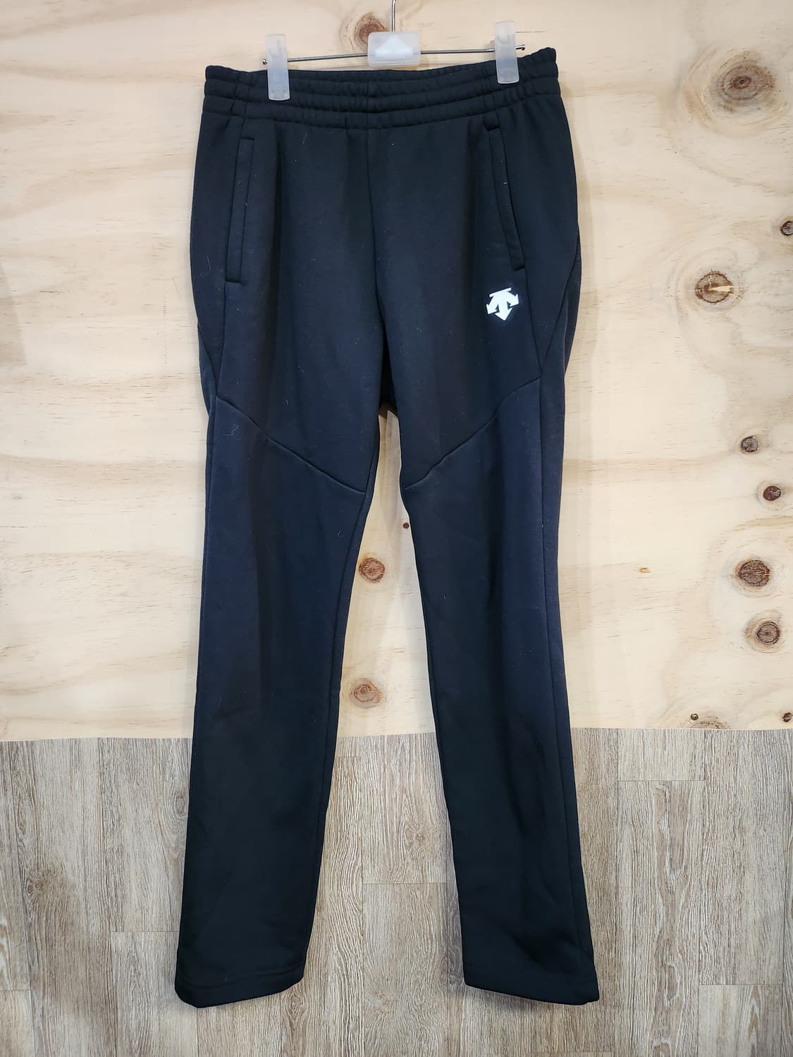 57) 데상트 남성 트레이닝 바지 상품이미지1