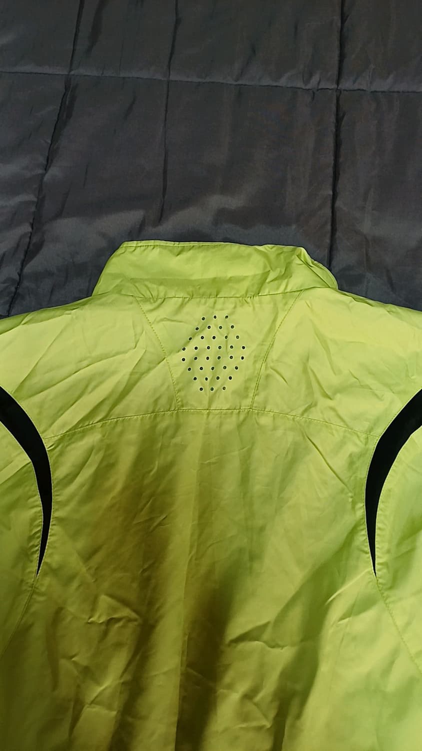 미즈노 얇은바람막이 110 가슴63 기장75 상품이미지6