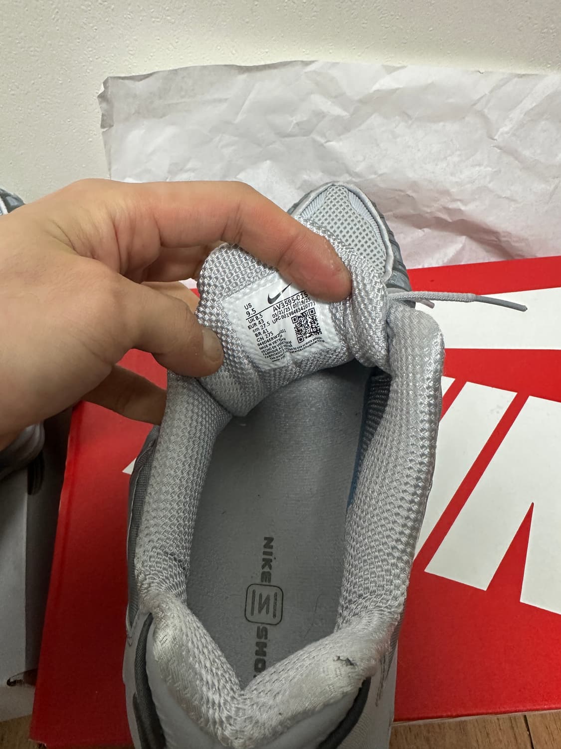 나이키 샥스 TL 그레이 275 판매합니다 상품이미지5