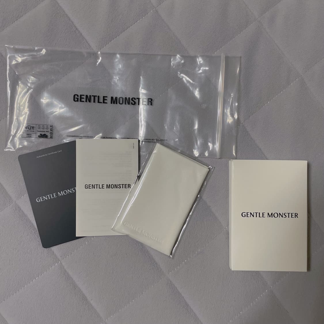 젠틀몬스터 선글라스 라모드 01 블랙 상품이미지10