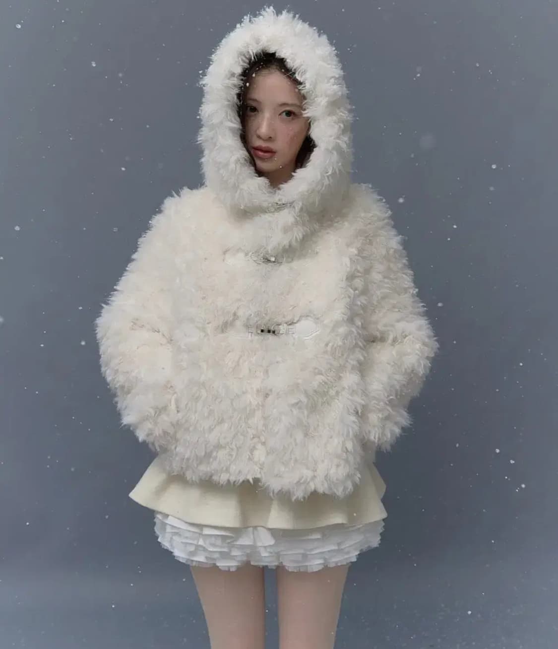 더티스 테디후드 퍼자켓 TEDDY HOOD FUR JACKET 상품이미지1