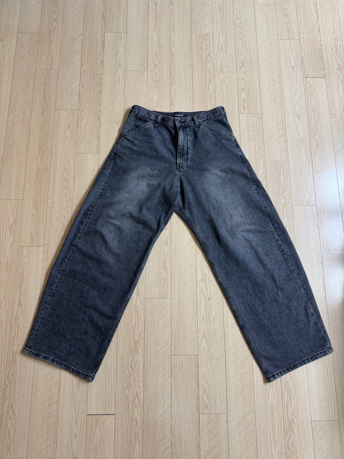 해칭룸 와커진 (와이드 커브진) 워시드 블랙 3사이즈 상품이미지1