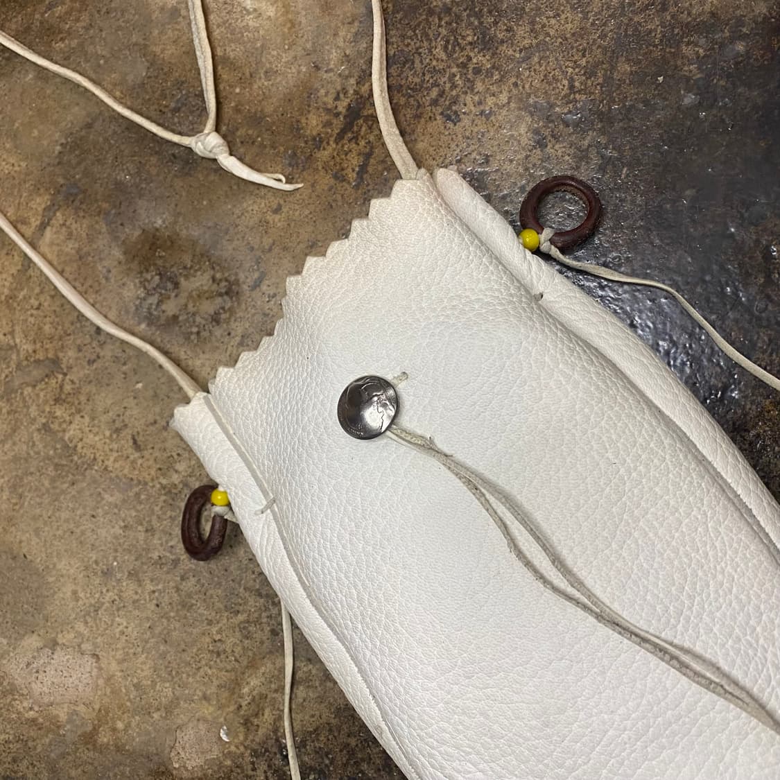 사슴가죽 디어스킨 메디슨 크로스백 상품이미지3