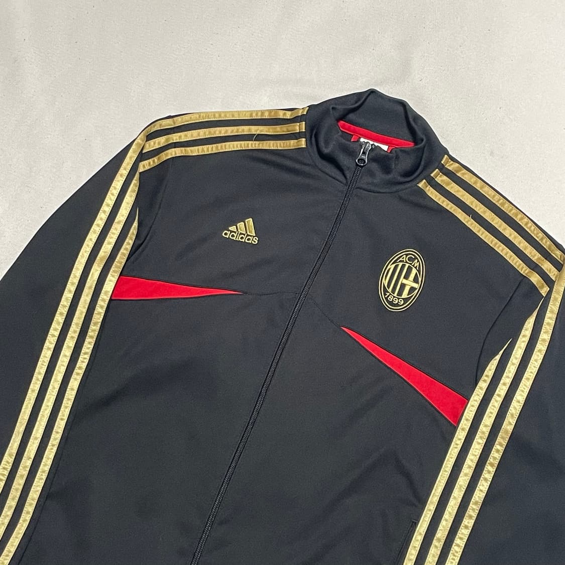 100 아디다스 AC밀란 골드라인 블랙 트랙탑 상품이미지1
