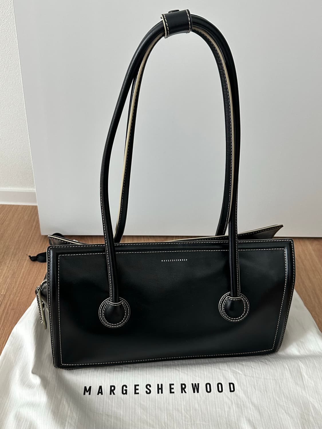 마지셔우드 보스턴백 블랙 상품이미지1