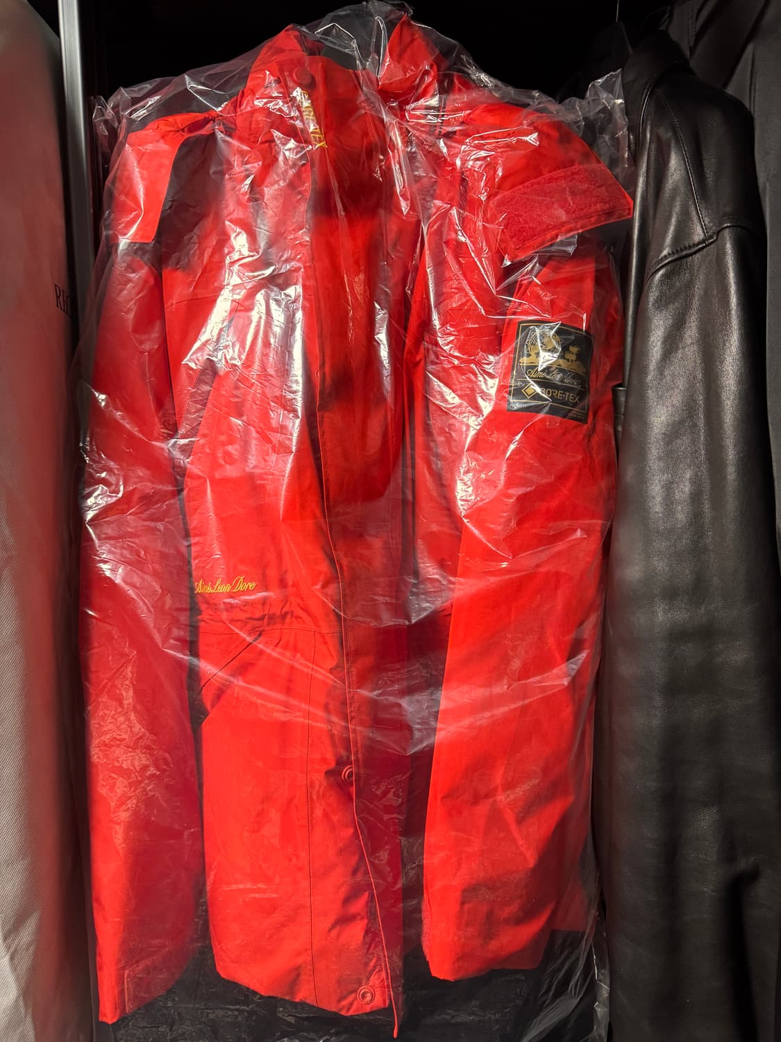 에임레온도르 고어텍스 파카 패딩 상품이미지1