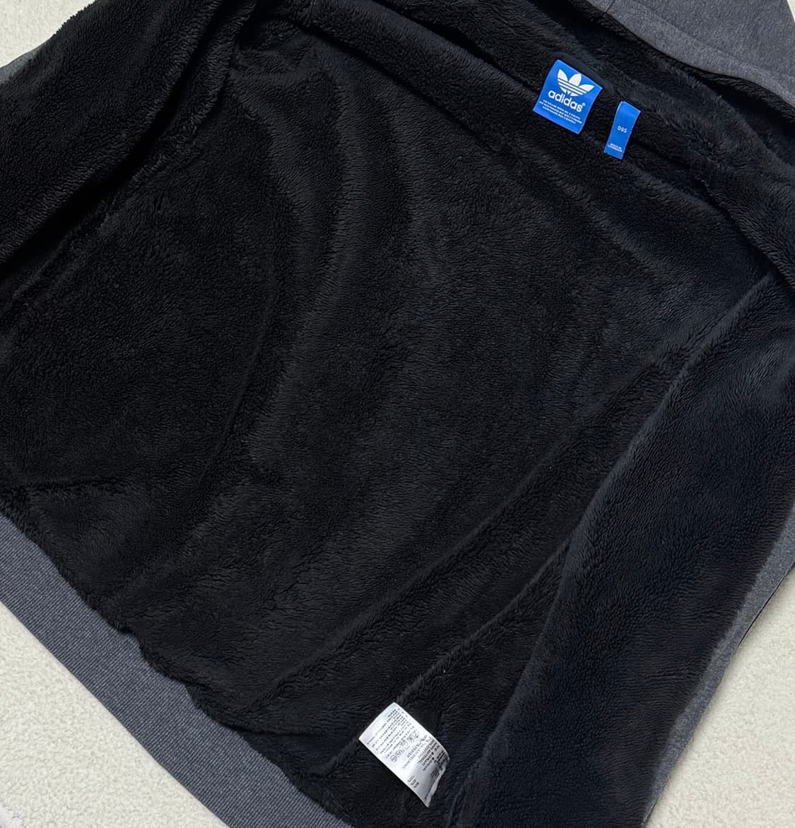 아디다스 차콜 쉐르파 후드집업 상품이미지5