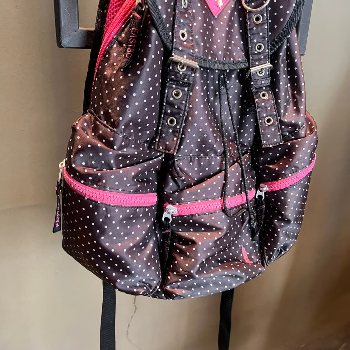 이스트보이 도트 백팩 상품이미지2