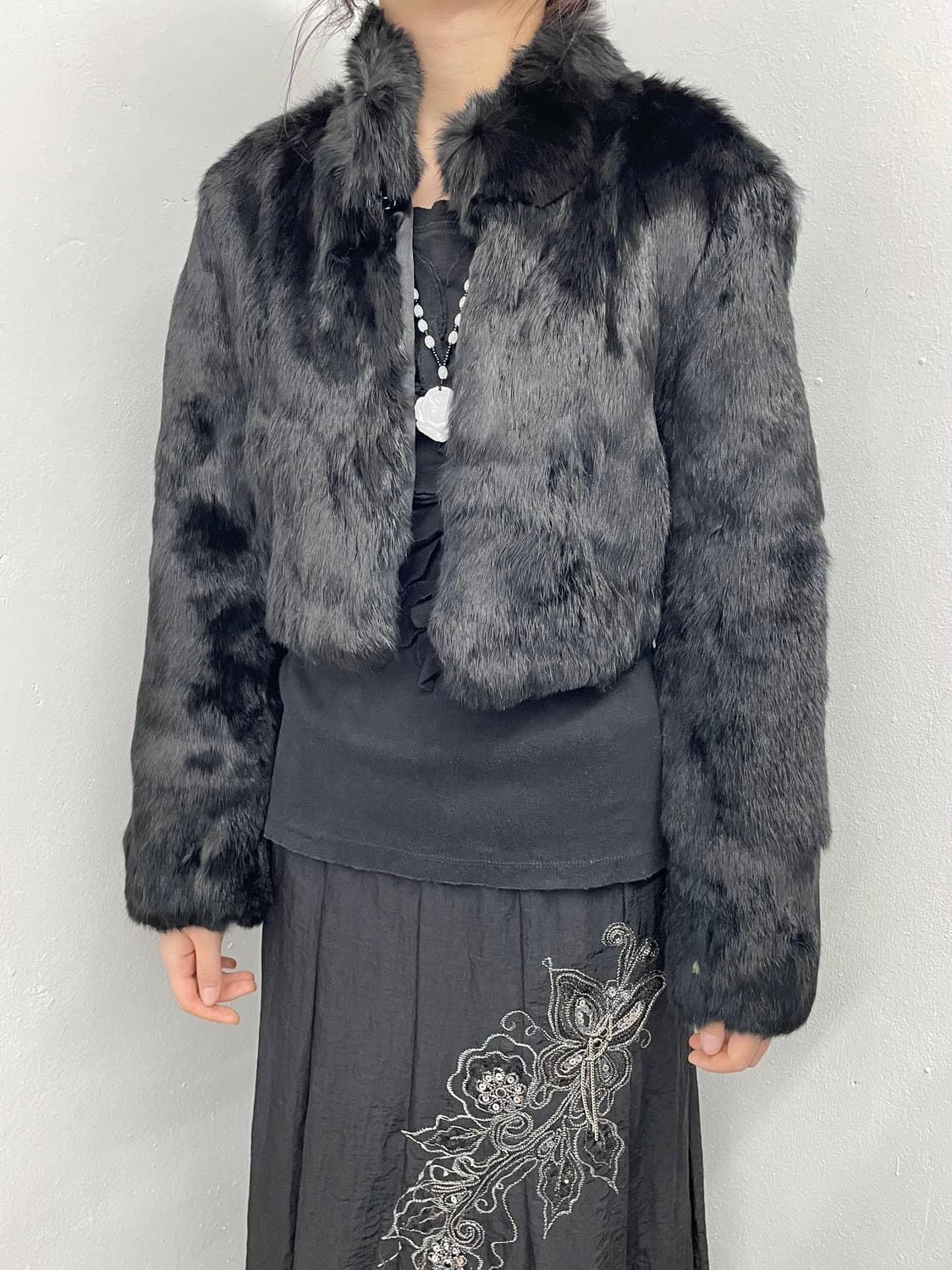 블랙 렉스 크롭 퍼자켓 상품이미지3