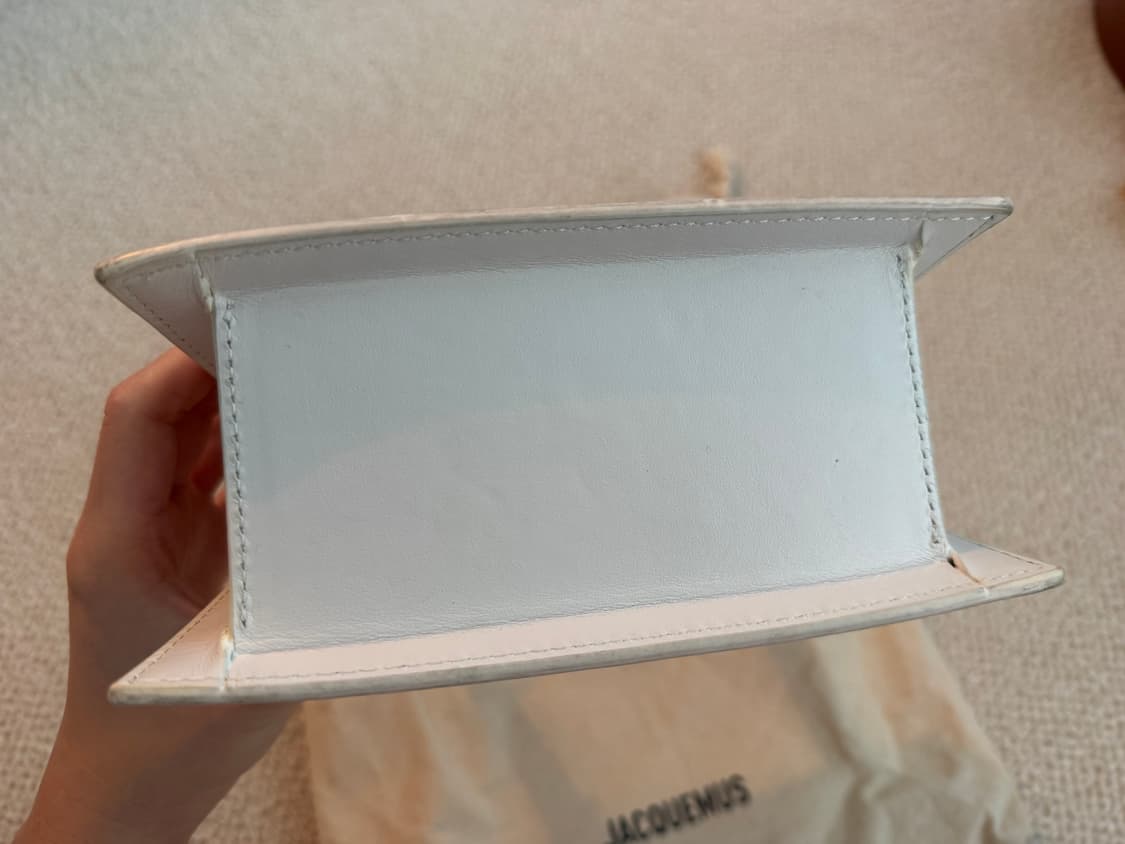 자크뮈스 르 치키토 모옌 화이트 상품이미지6