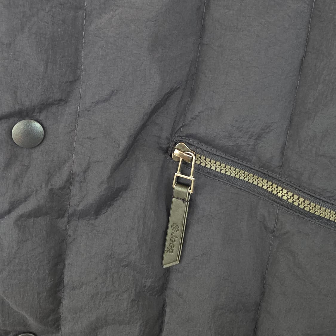 지프 경량 패딩 조끼  상품이미지5