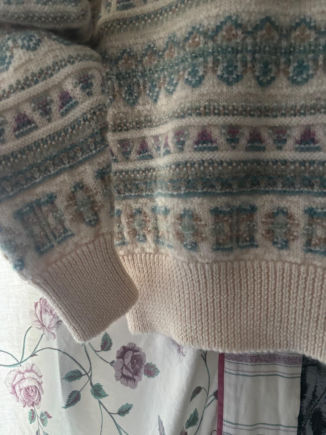 내추럴 패턴 니트 여리핏 루즈핏 포근한 무드 상품이미지4