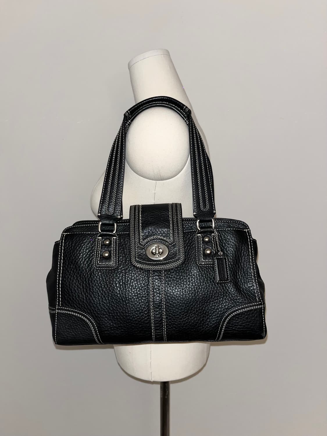  📦Coach Black leather shoulder bag 상품이미지2