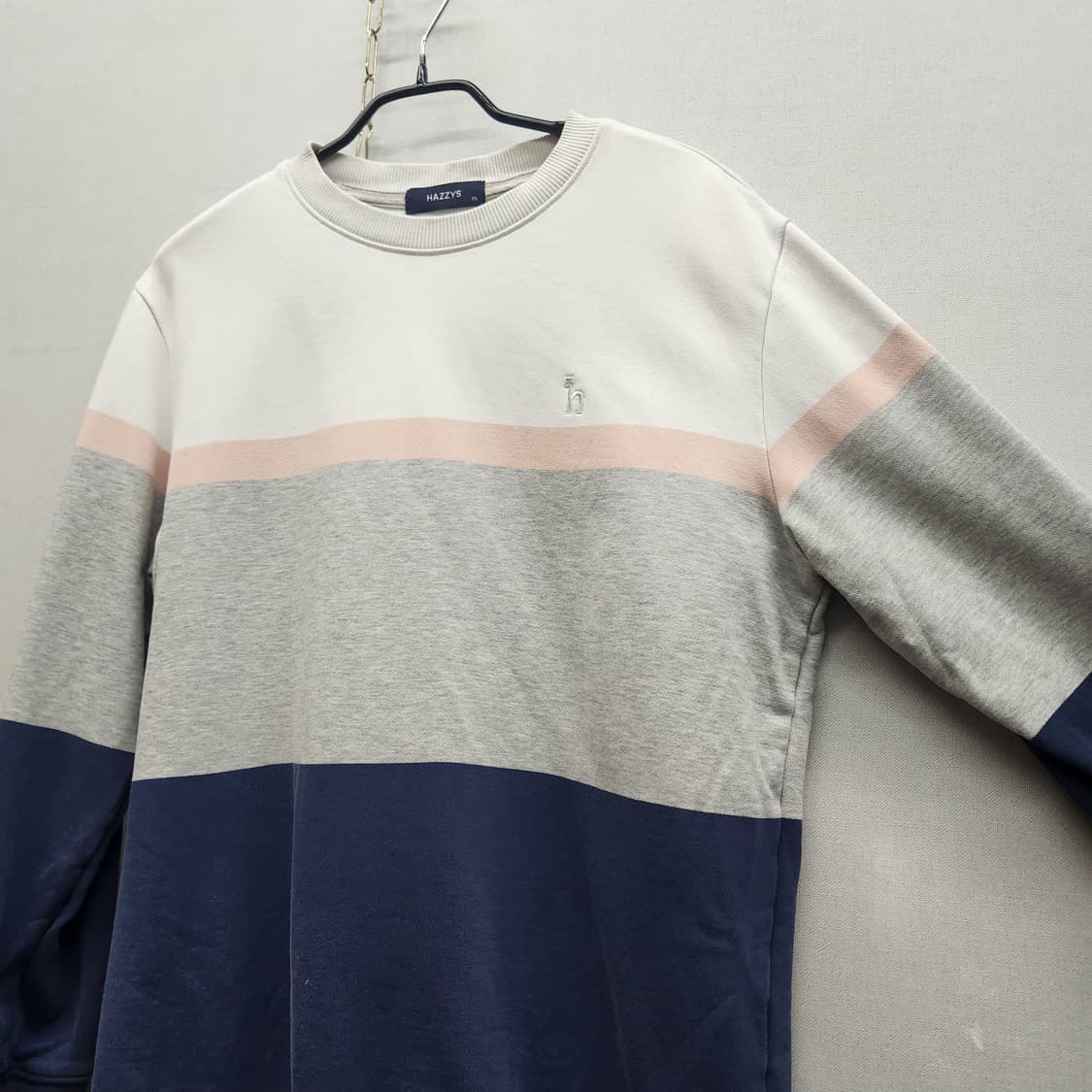 헤지스 컬러블럭 로고 맨투맨 L 상품이미지2