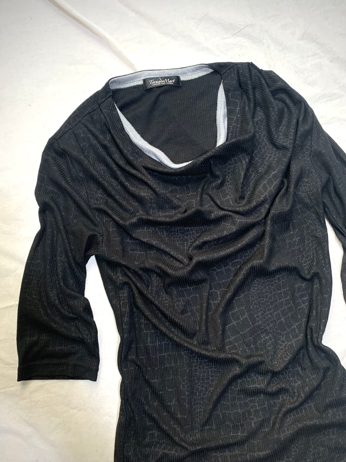 Tornado Mart python drape top  상품이미지2