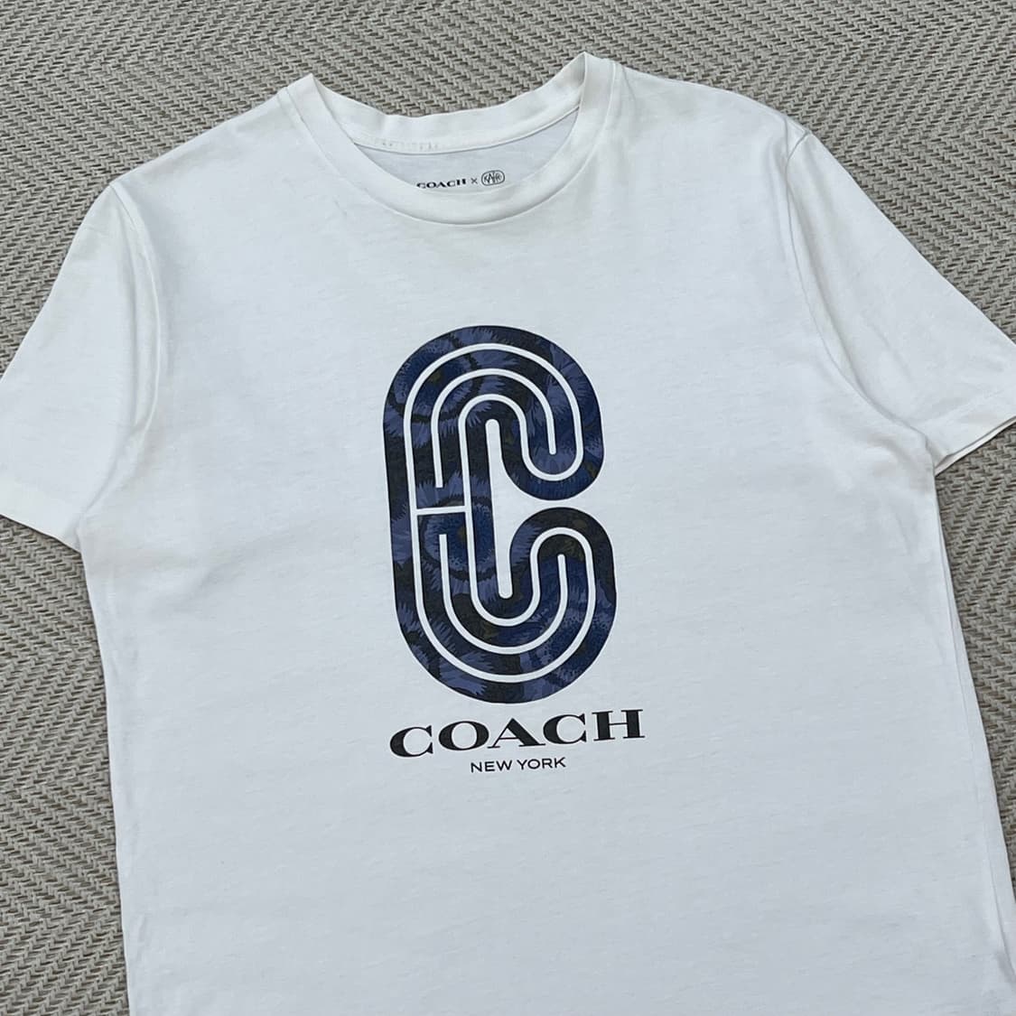 코치 x 카페 로고 프린팅 반팔티 r3348 상품이미지3