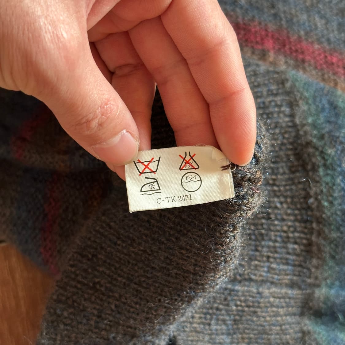 90‘s Hemmond italy made v-neck wool knit 상품이미지6