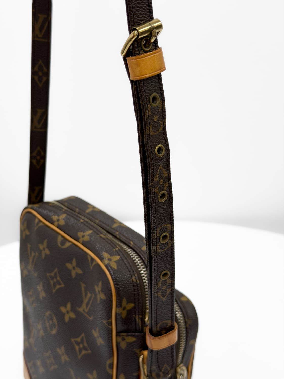 루이비통 모노그램 아마존 미니 크로스백 상품이미지7