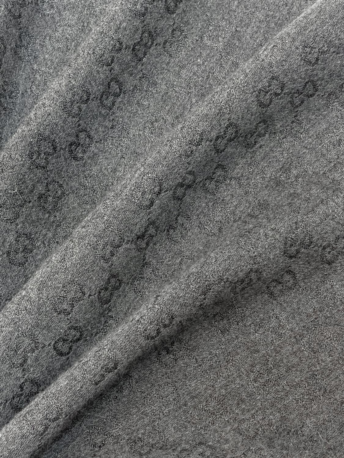 구찌 GG 모노그램 캐시미어 차콜 스카프 상품이미지4