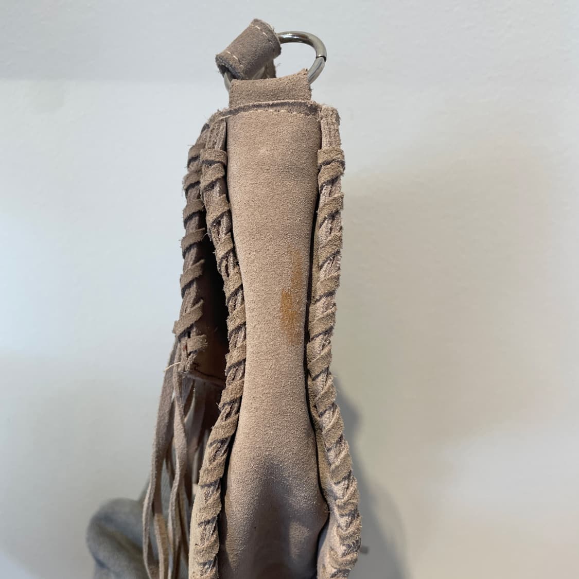 Suede Fringe Crossbody Bag_Taupe 상품이미지8