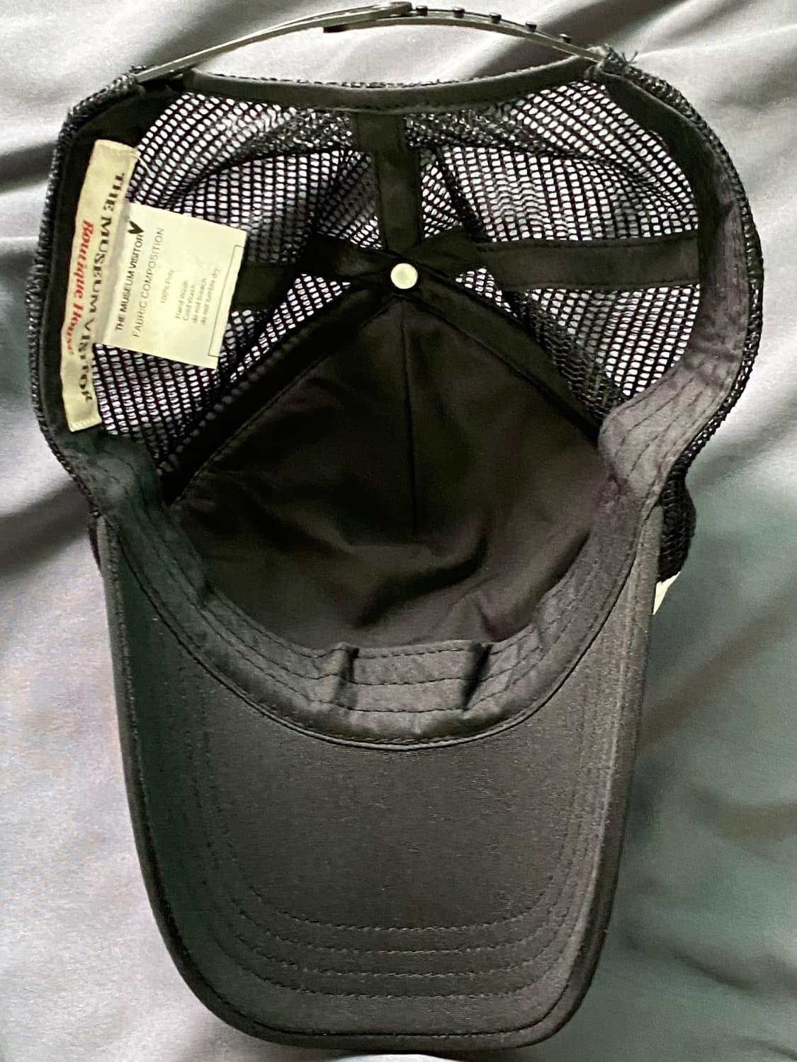 더뮤지엄비지터 블랙 메쉬캡 판매합니다 상품이미지2