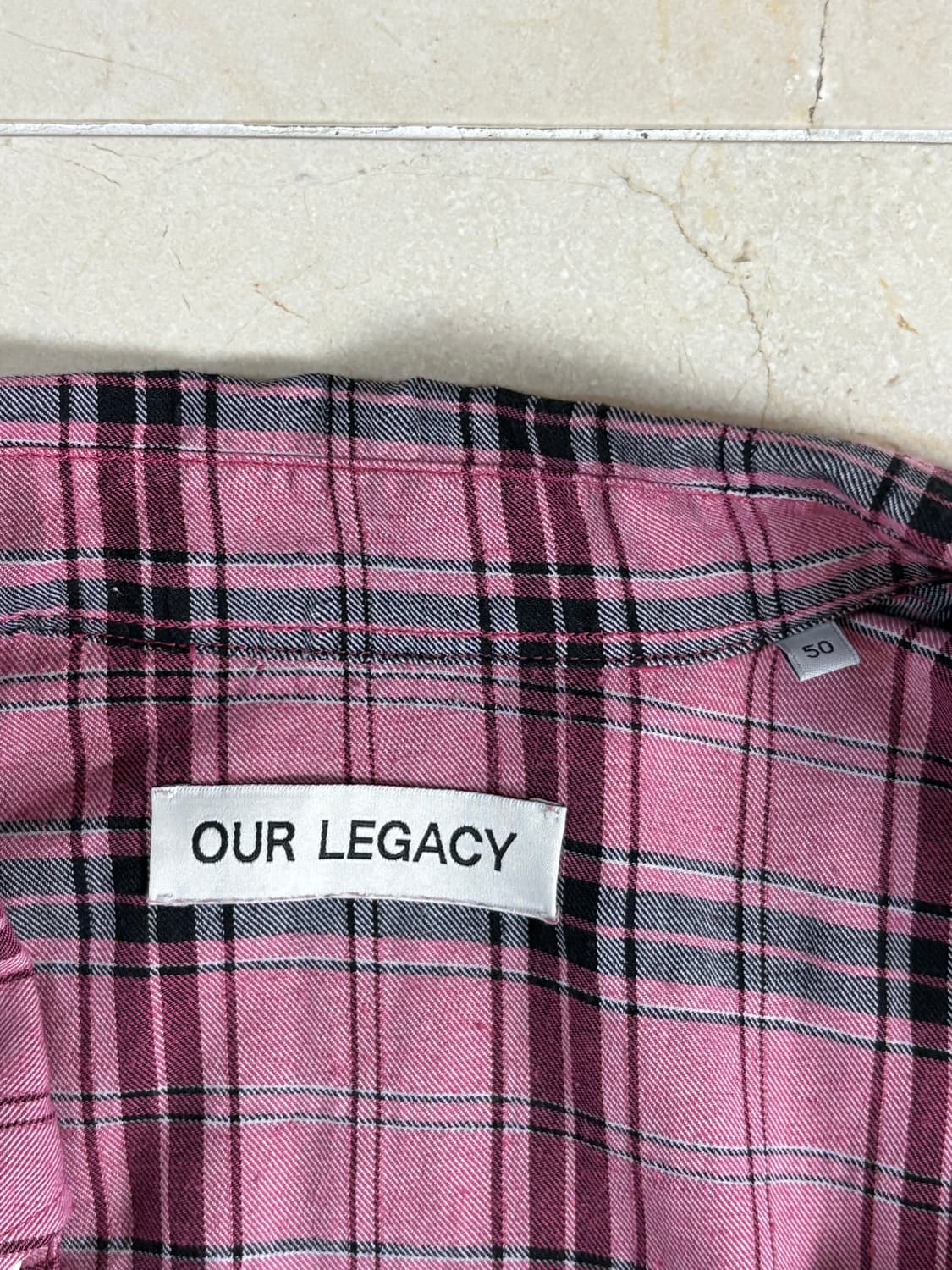 Our Legacy Borrowed BD Shirt Cerise 상품이미지4