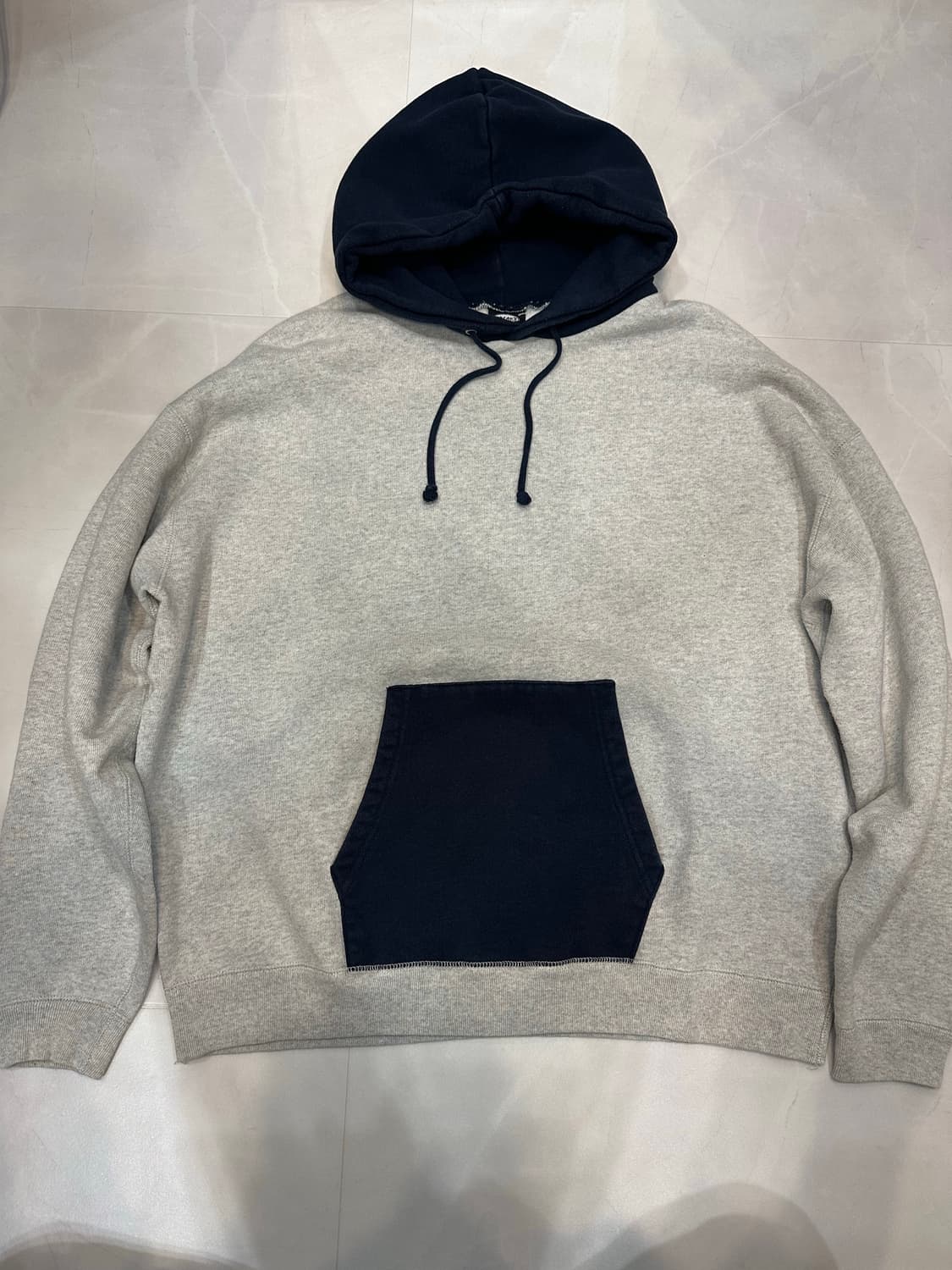 [M]프릭스스토어 오버사이즈 투톤 후드티셔츠 멜란지/네이비 상품이미지1