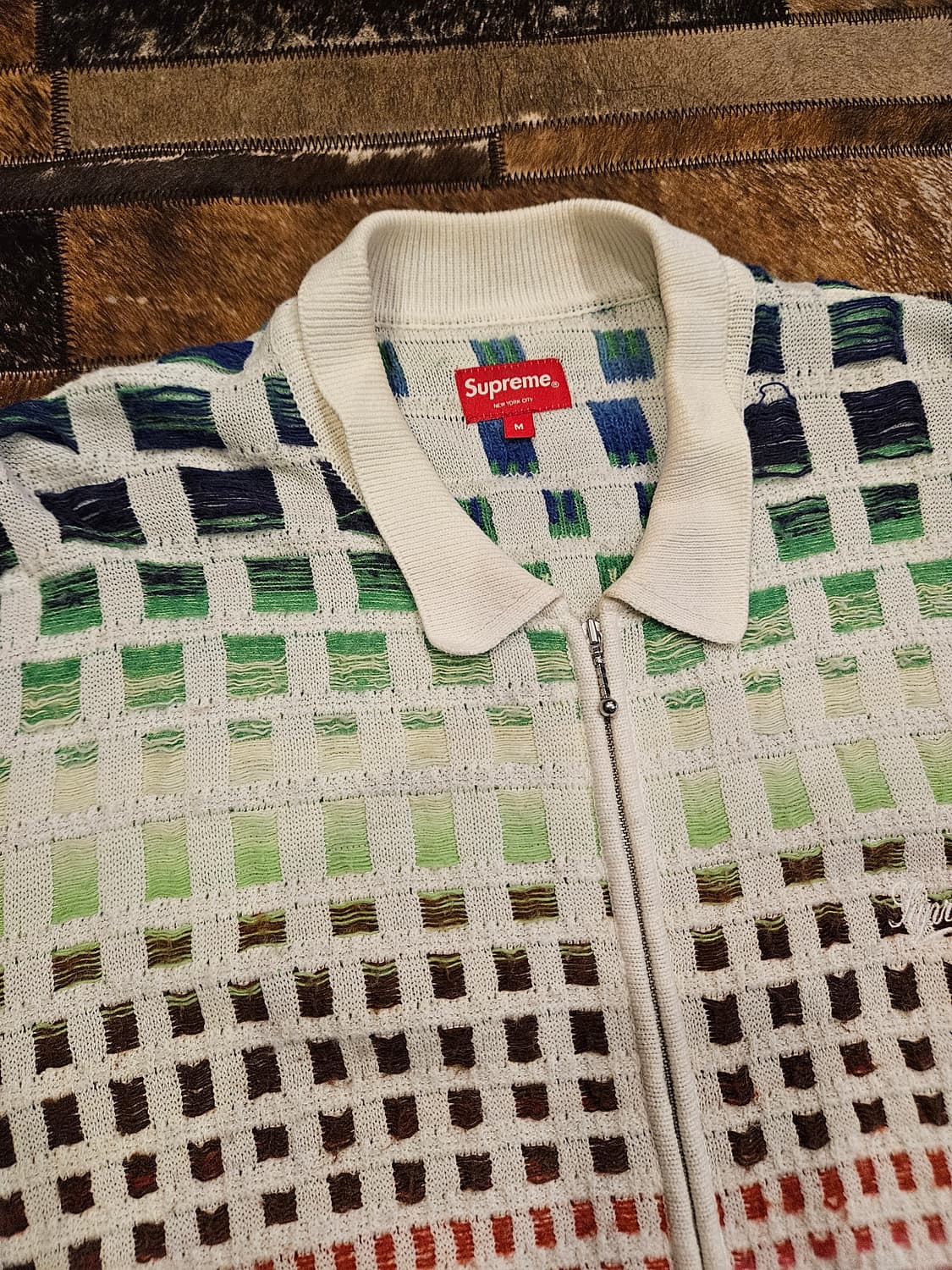 슈프림 그라디언트 그리드 집업 티셔츠 상품이미지4