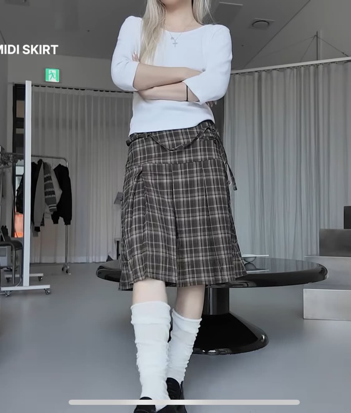 팬시클럽 체크 미디스커트  상품이미지1