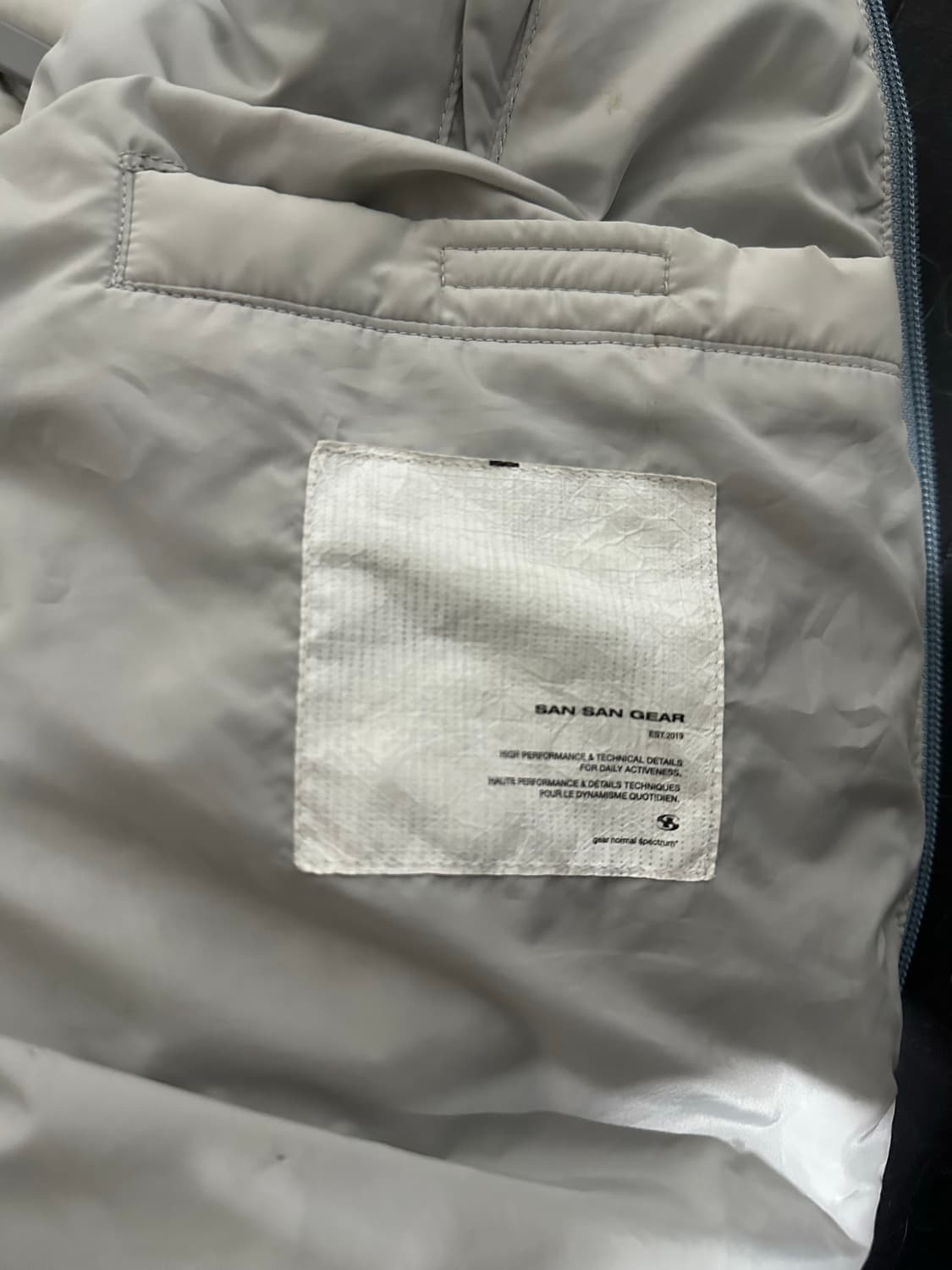 산산기어 23fw 서픽스 1사이즈 팝니다 상품이미지7