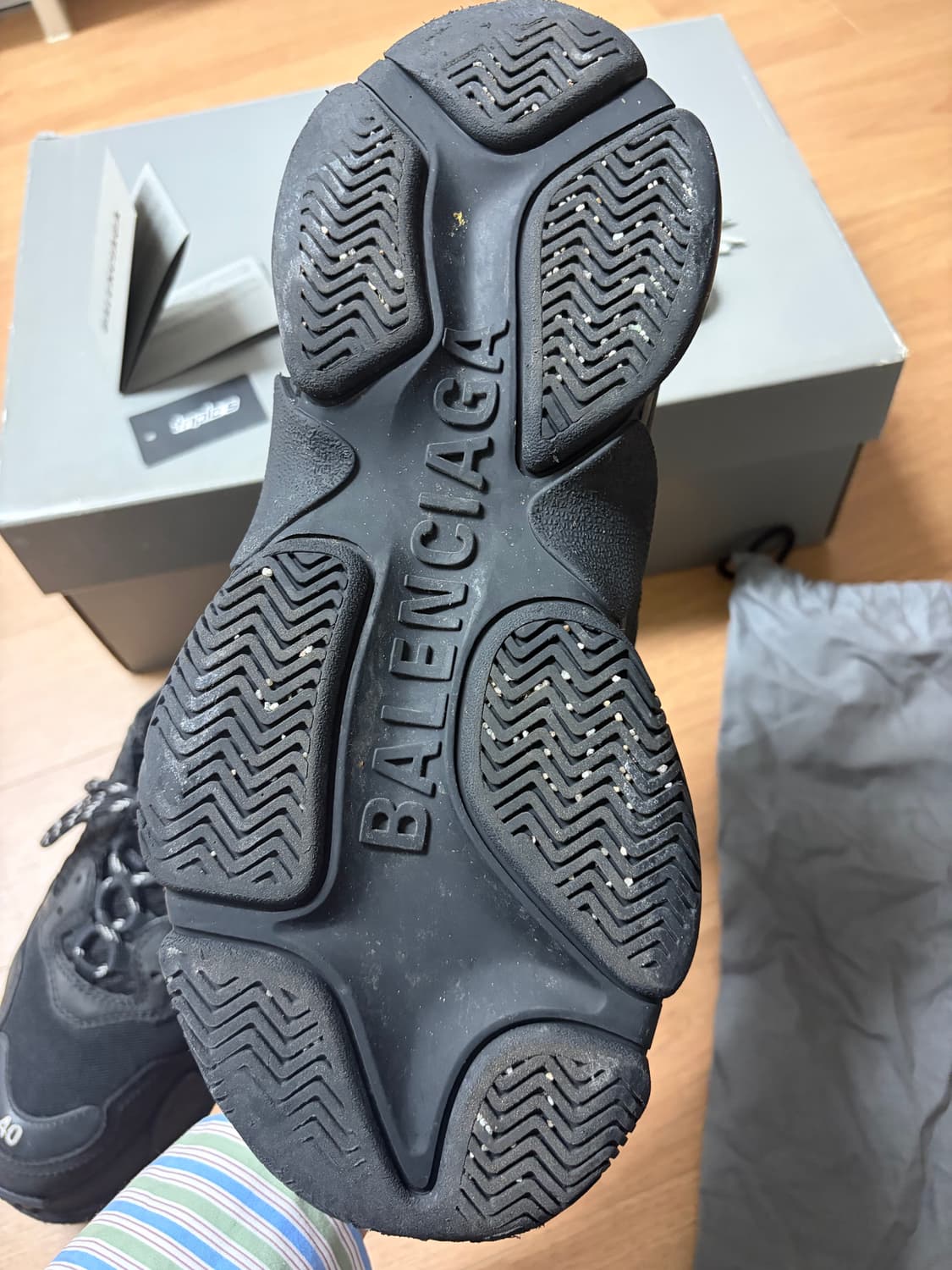 발렌시아가 트리플S 올블랙 40 상품이미지2