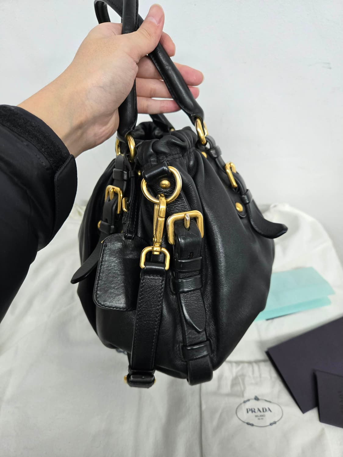 [보증서 정품]프라다 사피아노 가죽 숄더백 상품이미지4
