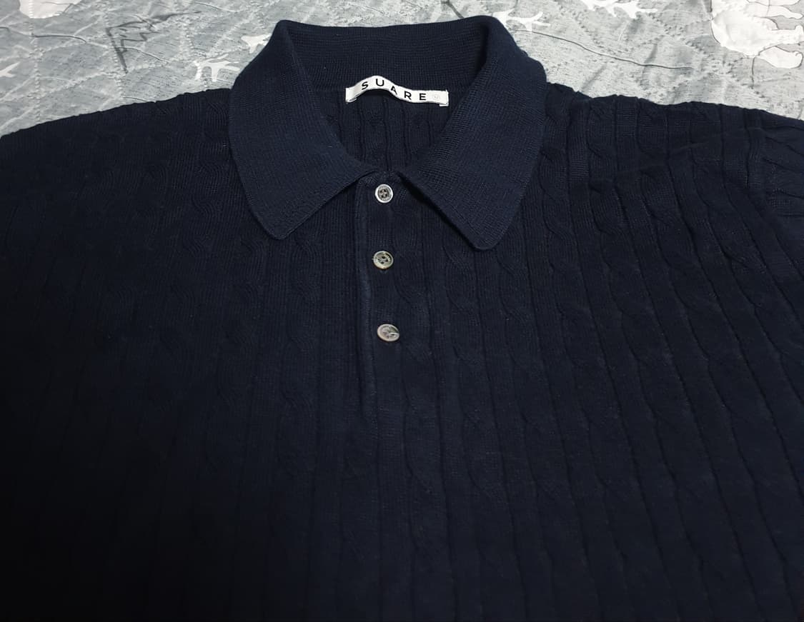 수아레 워셔블 케이블 니트 카라 반팔티 네이비 (M) 상품이미지2