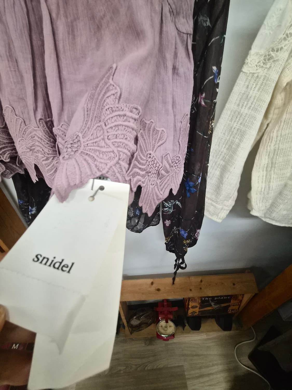 셔링 프릴 블라우스. snidel 레이스 린넨 치마반바지 상품이미지7