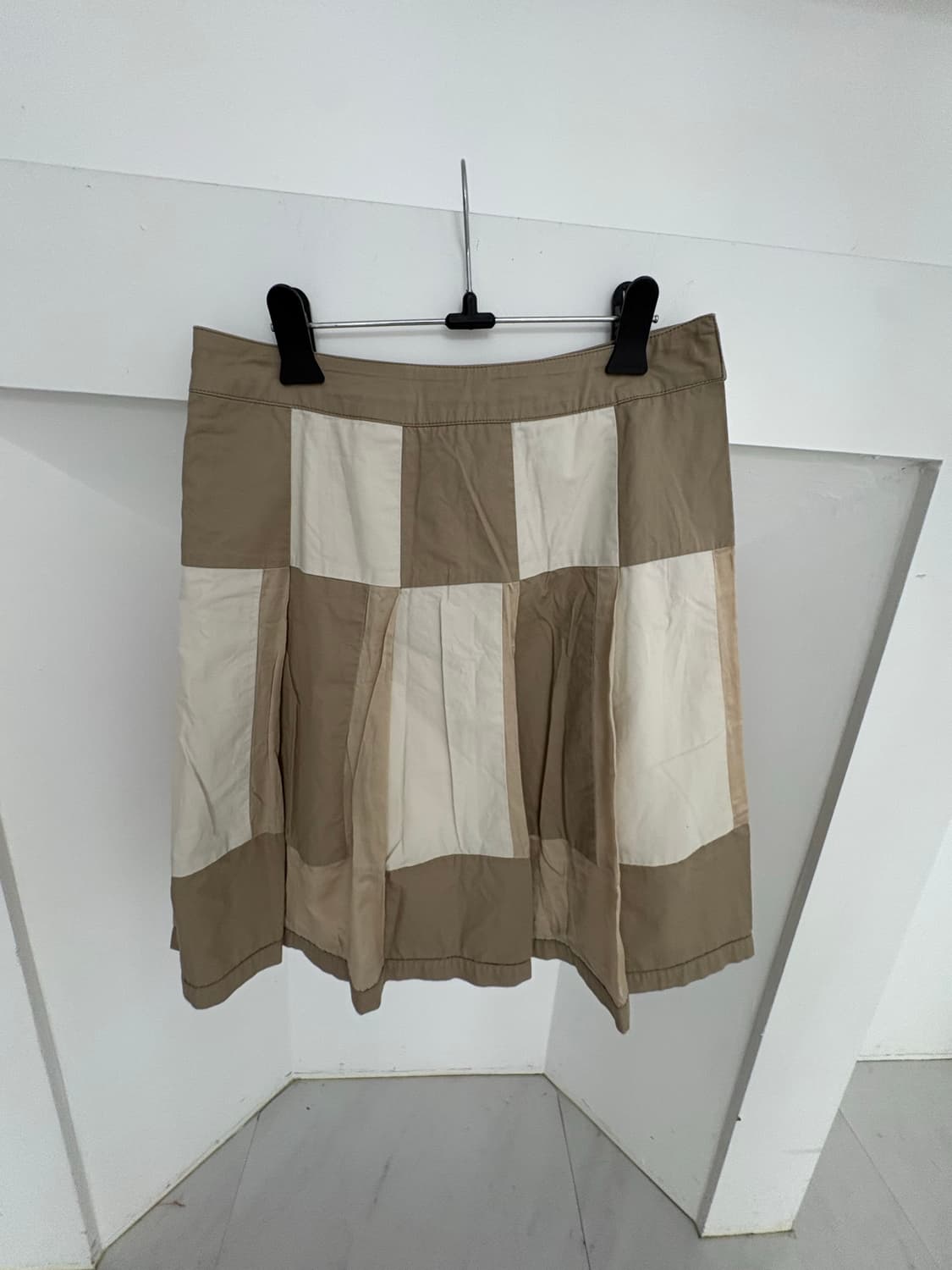 checkerboard beige skirt 상품이미지1