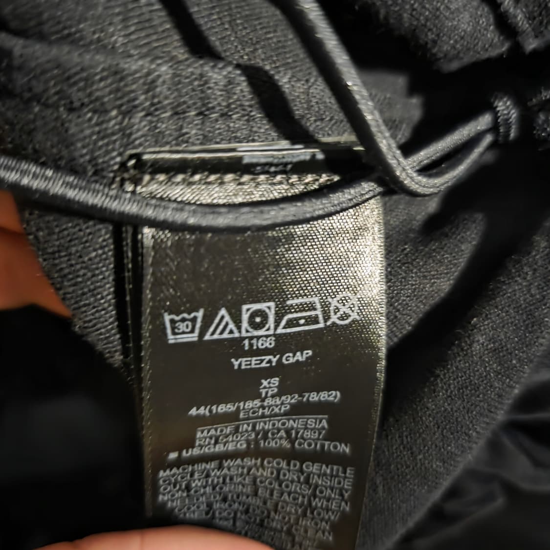 [XS] 이지 갭 사틴 아노락 블랙 후디 상품이미지3