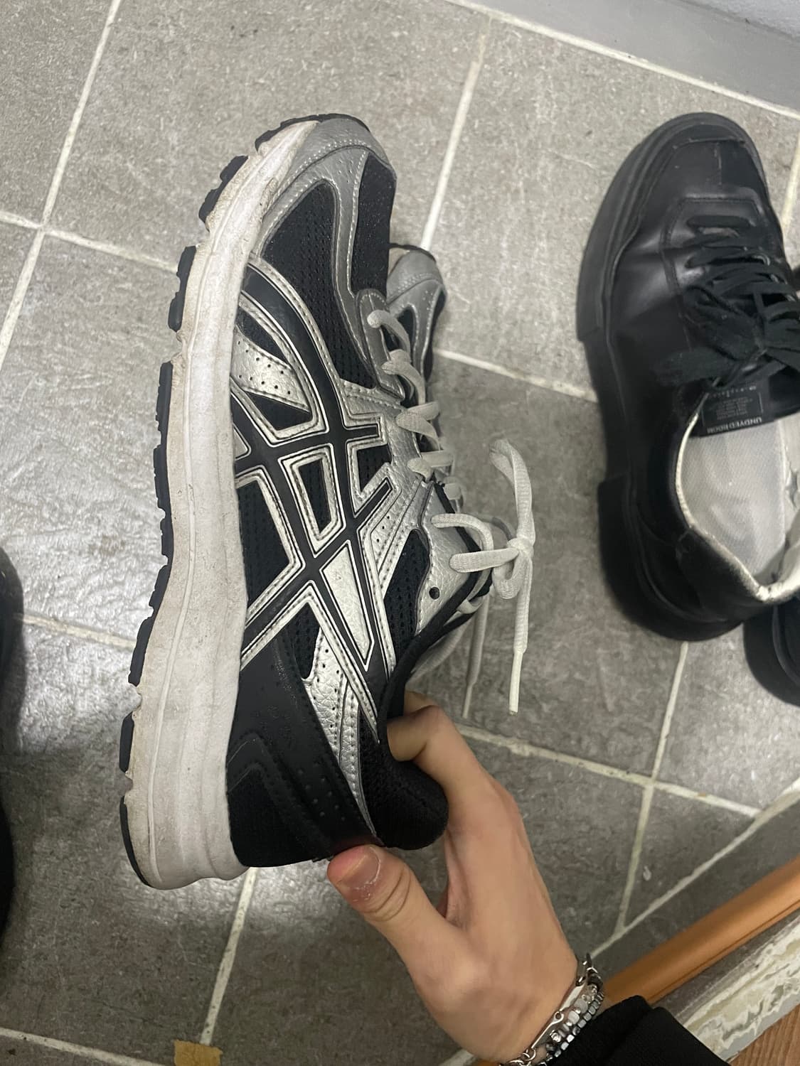 아식스 조그 100 S SMU 블랙/실버 운동화 250 상품이미지3