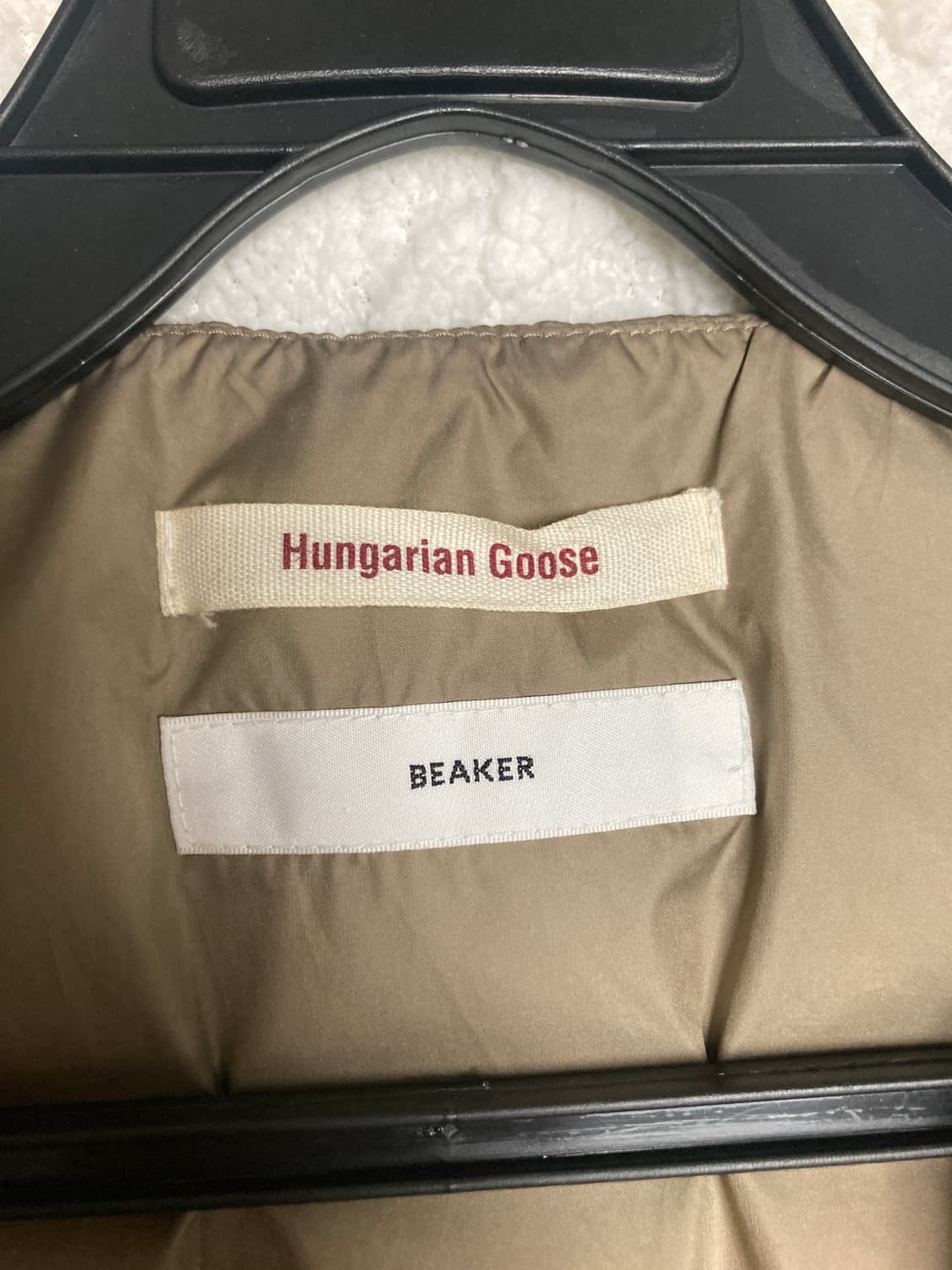 비이커 헝가리 구스다운 패딩 조끼 상품이미지3