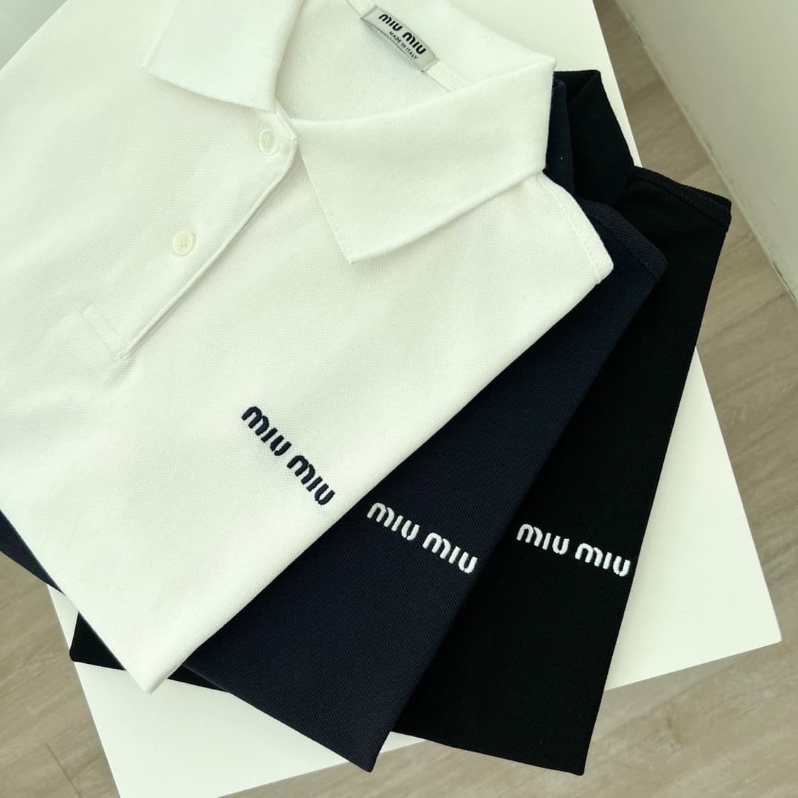 [새상품] 미우미우 PK 폴로 셔츠 상품이미지2