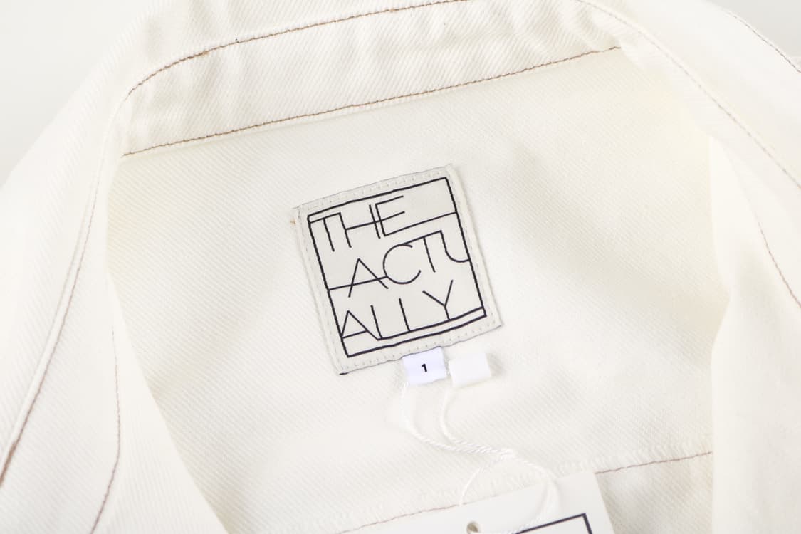 [1] 더액츄얼리 화이트 데님 자켓 상품이미지4