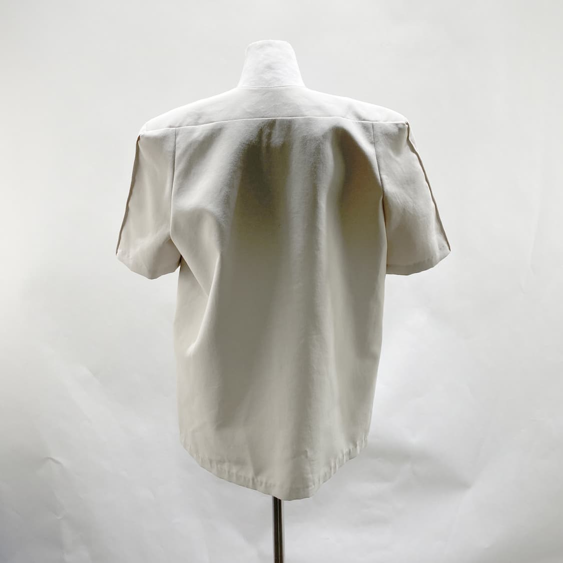 살롱드매그 여 노카라 V넥 반팔자켓 F  상품이미지3