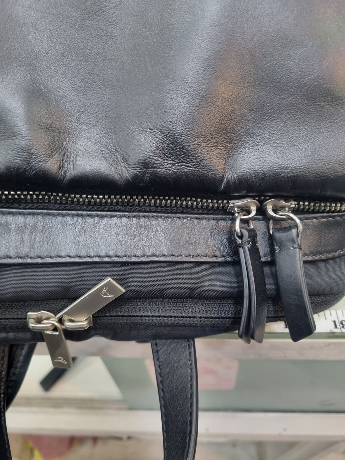 만다리나덕 블랙 백팩 상품이미지5