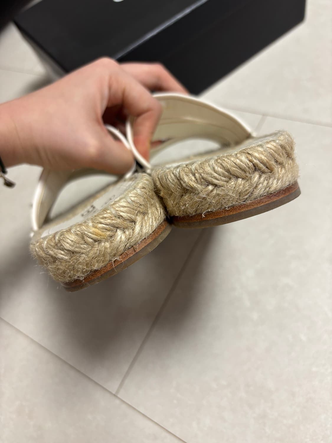 샤넬 블랙 앤 화이트 체인 샌들 슬리퍼 37사이즈 상품이미지10