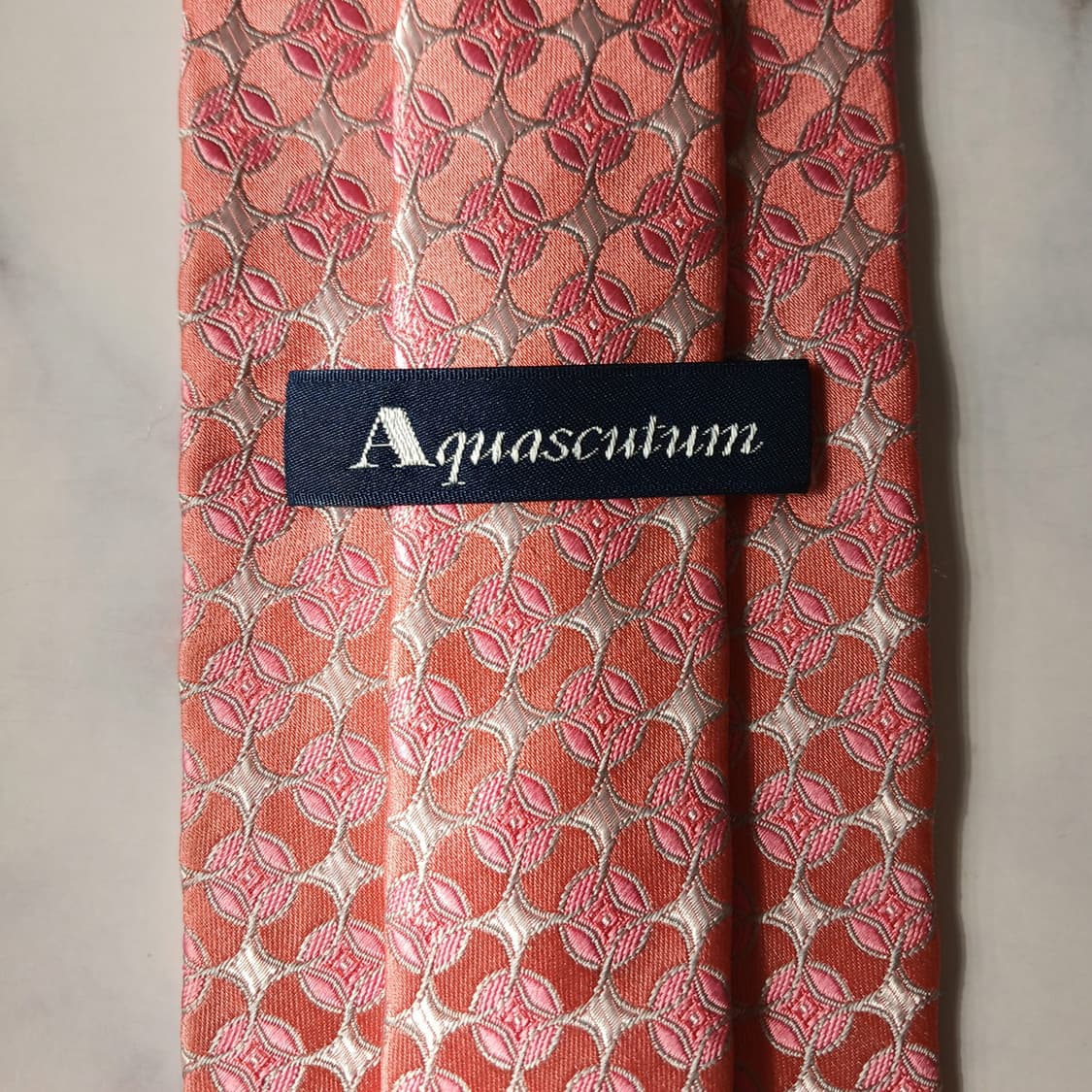 아쿠아스큐텀 실크 핑크 패턴 넥타이 9.2cm A+등급 E785
 상품이미지9