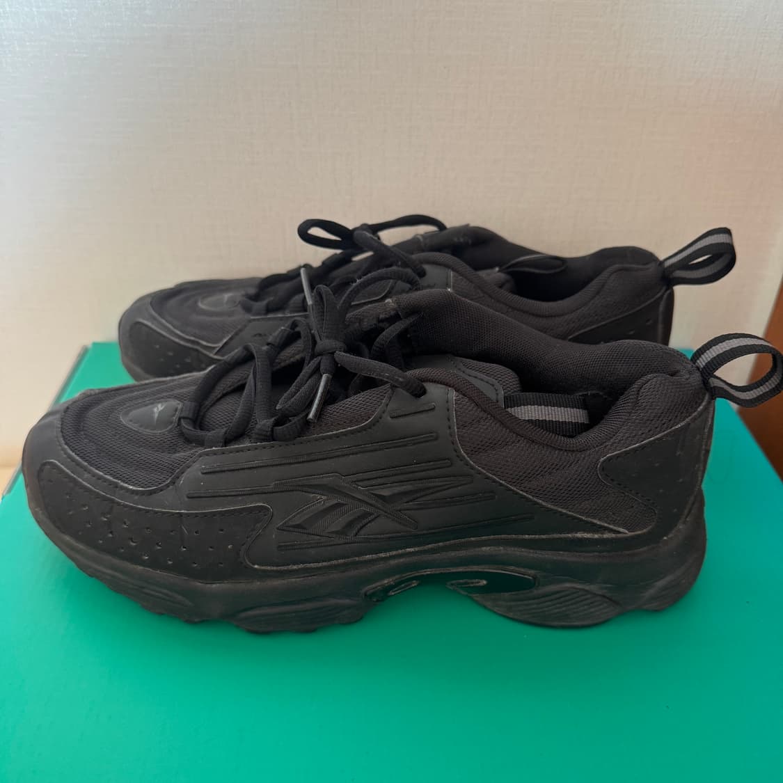 리복 검정 운동화 240mm 상품이미지2