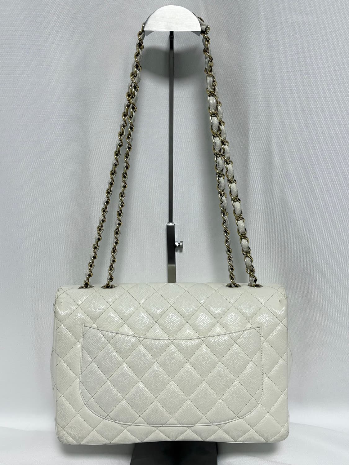 샤넬 클래식 라지 캐비어 화이트 상품이미지4