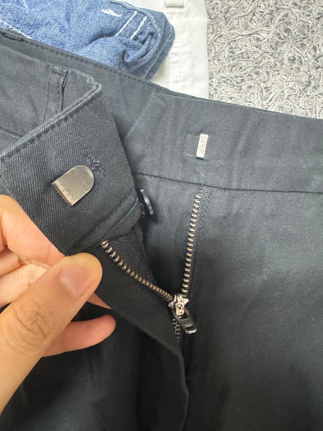 무신사스탠다드 우먼즈 코튼 와이드 버뮤다 쇼츠 [블랙] 28사이즈 상품이미지9